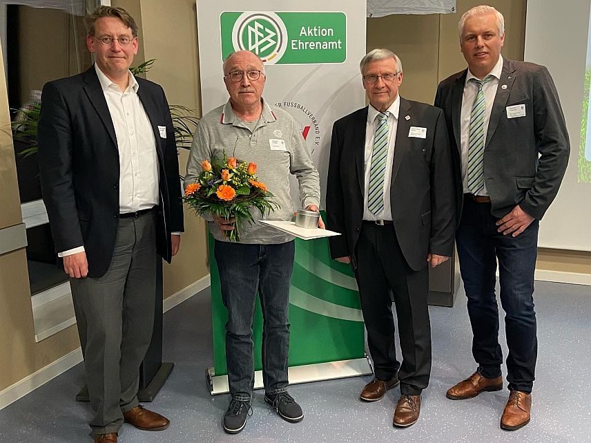 Richard Kröger mit DFB-Ehrenamtspreis ausgezeichnet